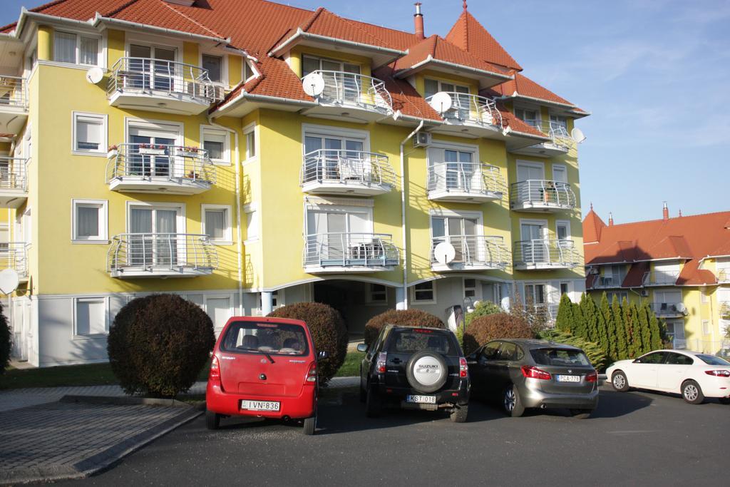 Hévíz Lila Apartman מראה חיצוני תמונה